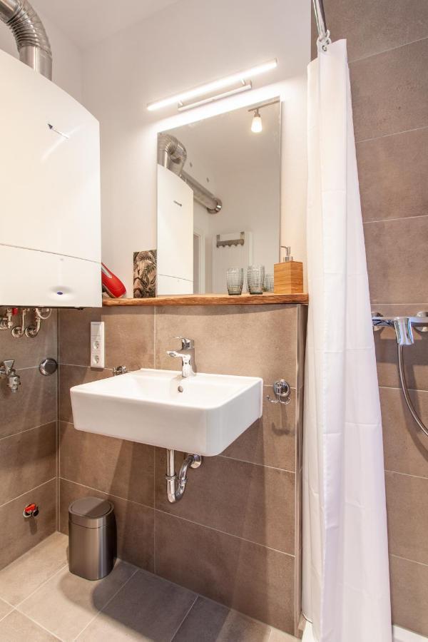 Modern & Spacious Apartment For Up To 8 Persons เวิร์ซบวร์ก ภายนอก รูปภาพ